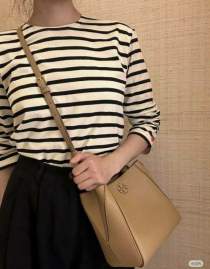 Picture of Tory Burch Handbags _SKUfw237919522fw